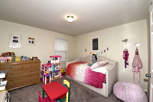 Building Photo - 7807 Cottonwood Ridge