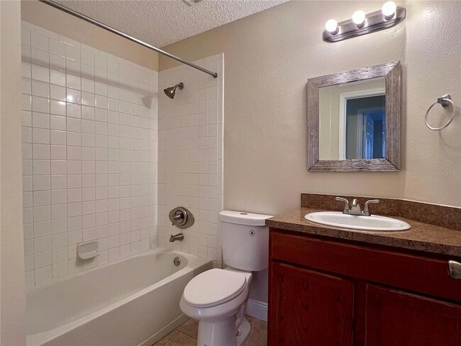 Building Photo - 191 Dahlia Village Cir