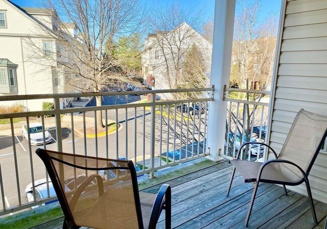Building Photo - Lovely 2 BR/1 BA Apartment in Germantown!