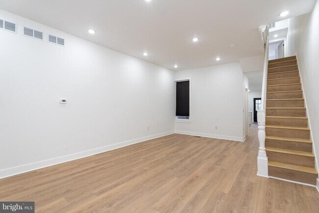 Primary Photo - 1824 N Bouvier St