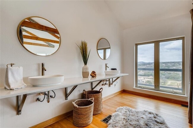 Building Photo - 2803 Brass Buttons Trl