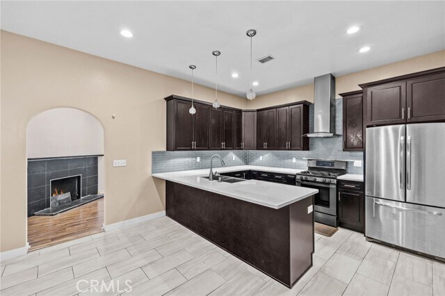 Building Photo - 10250 Western Ave