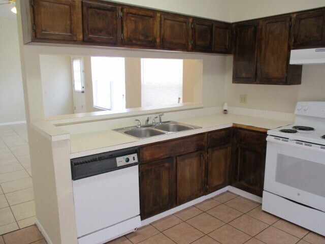 Building Photo - Condo in Chelsea Square, Kissimmee