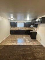 Building Photo - 430 E 118th St