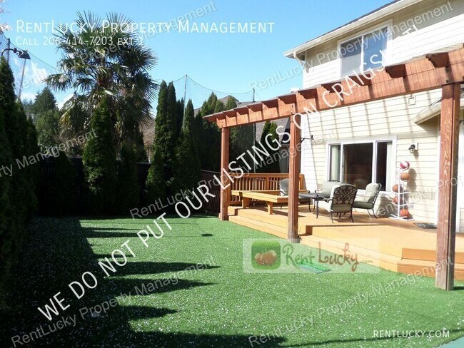 Building Photo - 5039 S 178th St