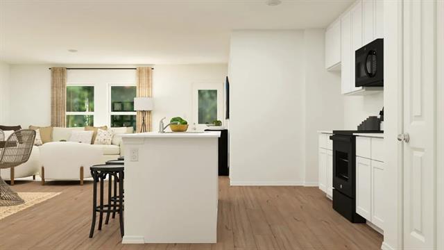 Building Photo - 308 Riverside Dr