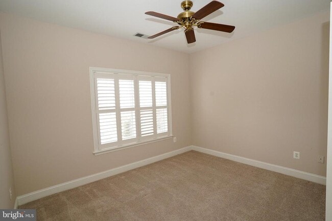 Building Photo - 2115 Ganton Green