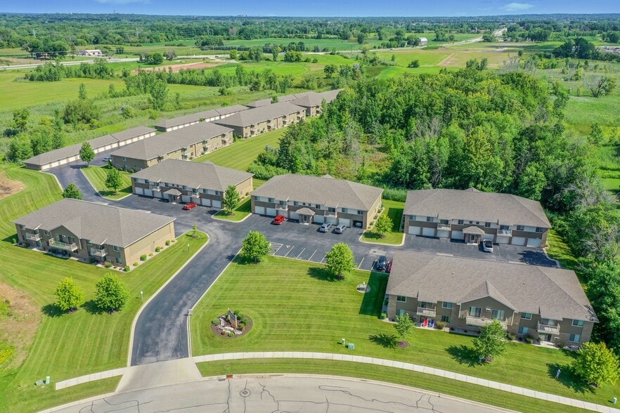 Building Photo - Woodland Estates