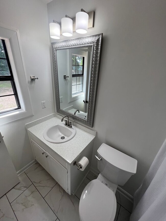 Building Photo - Available April!