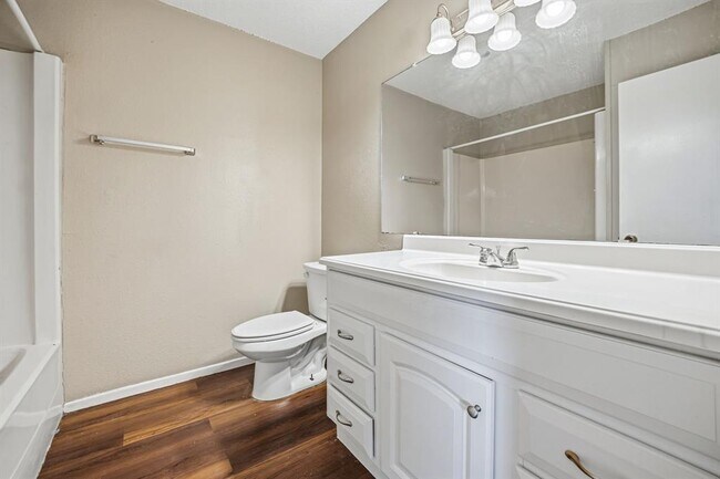 Building Photo - 5200 Nuckols Crossing Rd