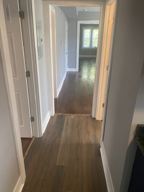 Building Photo - 7940 S Kingston Ave