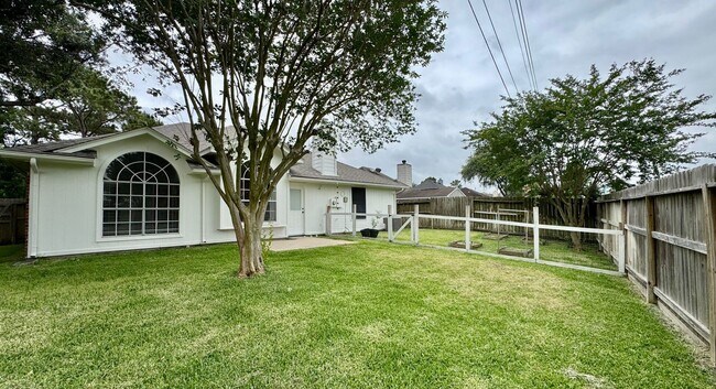 Building Photo - 15027 Winding Black Cherry Ln