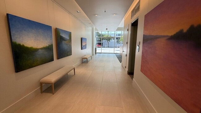 Building Photo - EPIC REA - Watermark-Fabulous Penthouse-Vi...