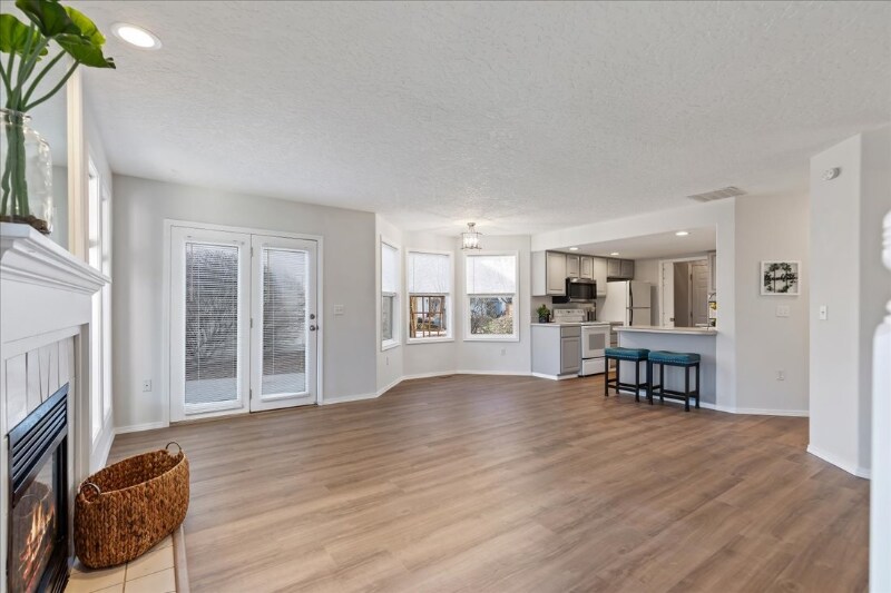 Building Photo - 7826 W Holt Ct