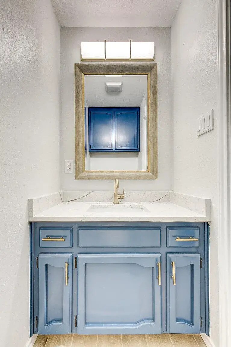 Building Photo - 5431 Collinwood Ave