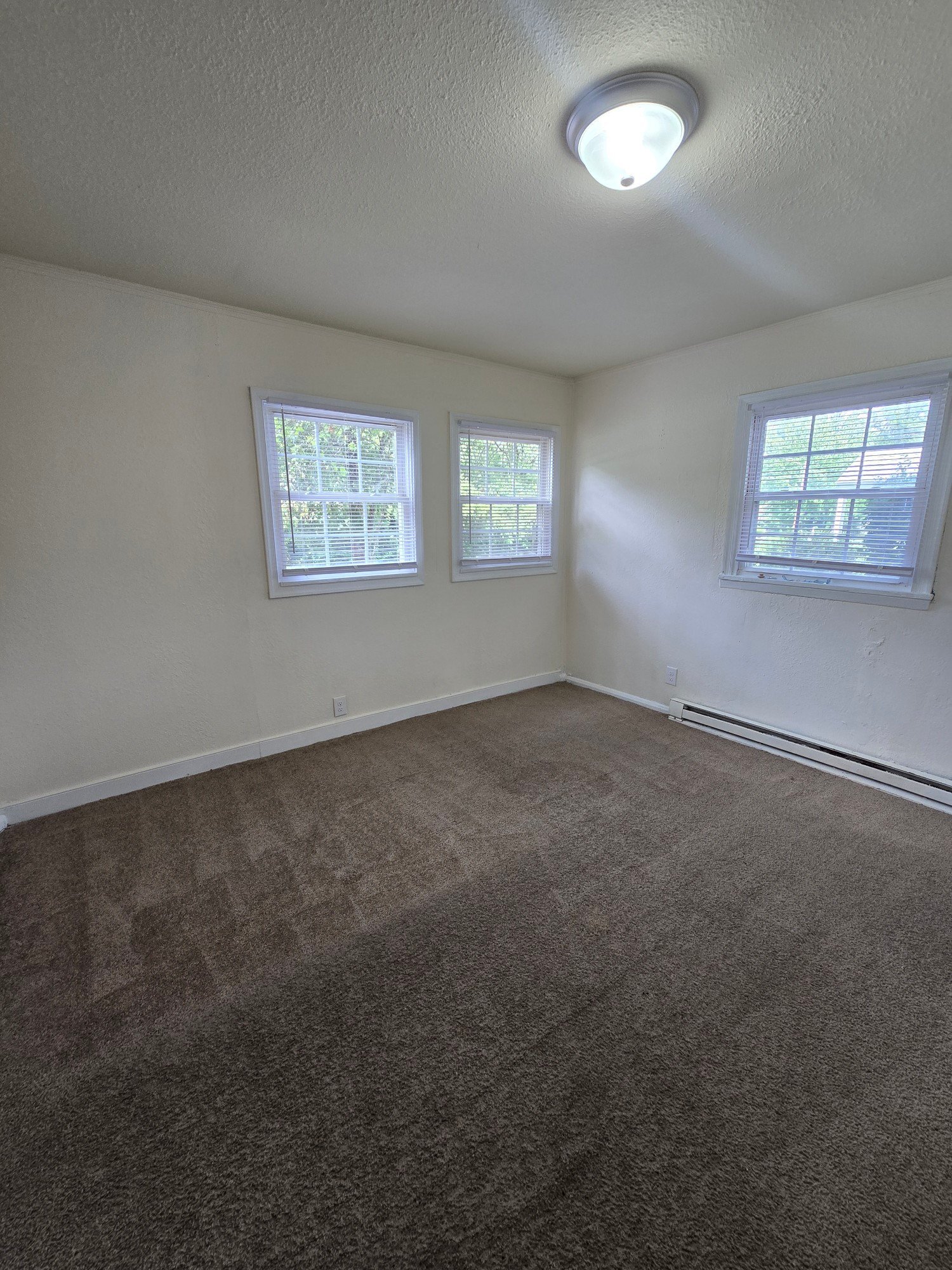 Building Photo - 1025 Bradley Ln