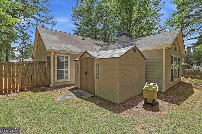 Building Photo - 518 Longwood Ln