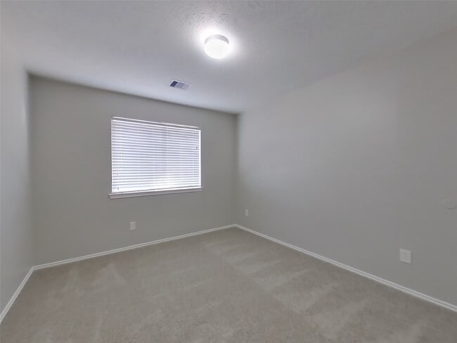 Building Photo - 7215 Lazy Summer Ct