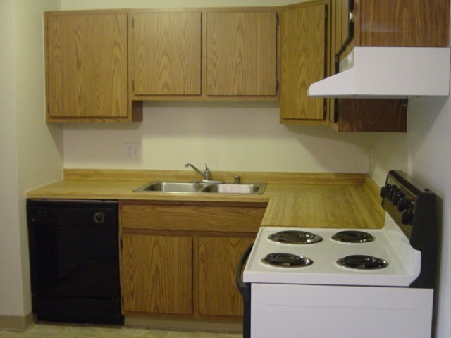 Building Photo - 1518 E Longview Dr