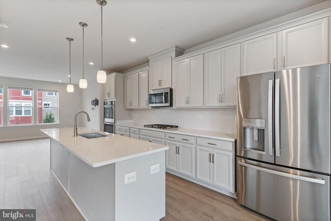 Building Photo - 23450 Sugar Pine Ln