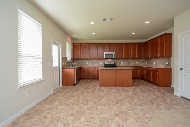 Building Photo - 15839 Winter Cypress Wy