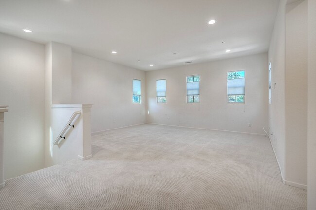 Building Photo - 4Bed/3Bath House in San Marcos~ Merit