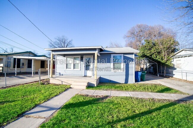 Building Photo - 2731 Menchaca St