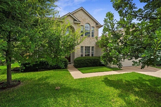 Building Photo - 2225 Speidel Dr