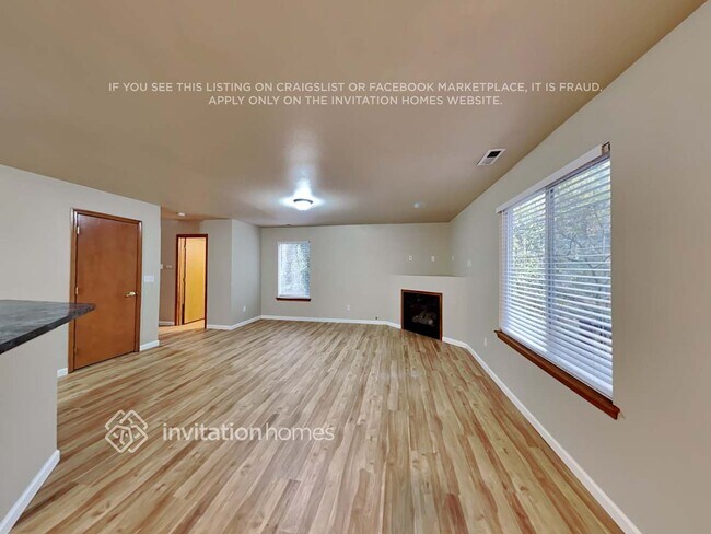 Building Photo - 12714 159th St E