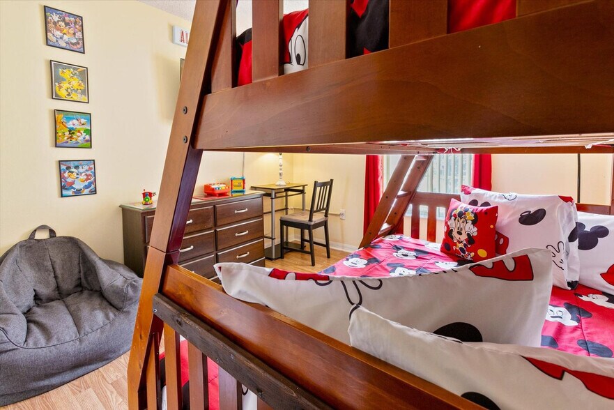 Building Photo - 8569 Crystal Cove Loop