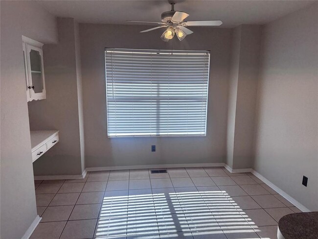 Building Photo - 12216 Sylvester Dr