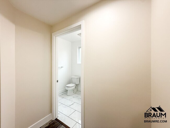Building Photo - 1622-1624 S. CARMELINA