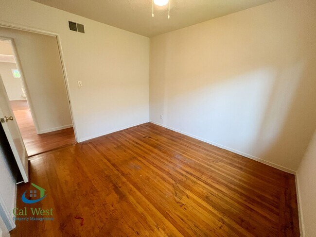 Building Photo - 467 Novato Ave