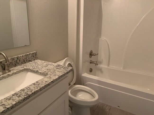 Building Photo - House for Lease in Sherman