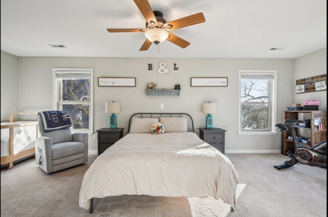 Building Photo - 4922 Lerch Dr