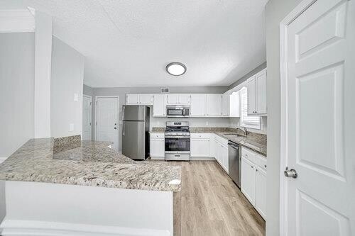 Building Photo - 360 Twin Brook Way NW