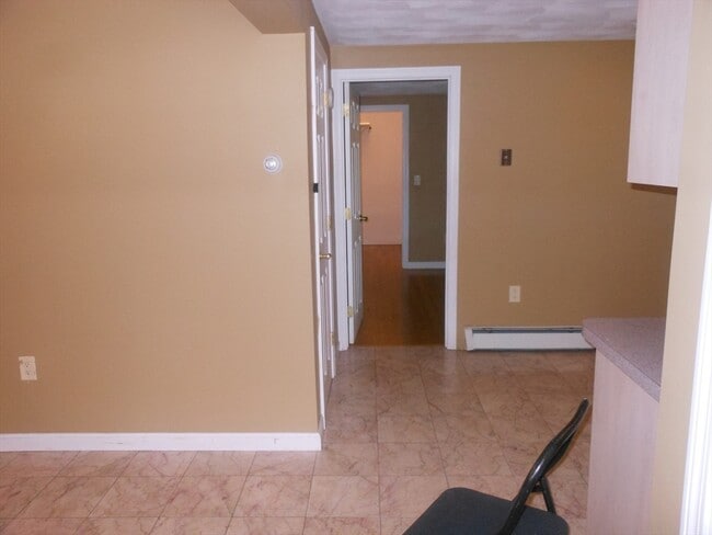 Building Photo - 21 US-1