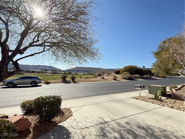 Building Photo - 10284 Sofferto Ave