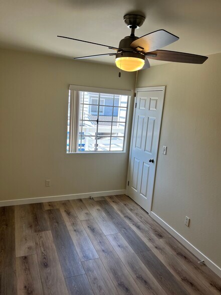 Bedroom 3 - 550 W Lambert Rd