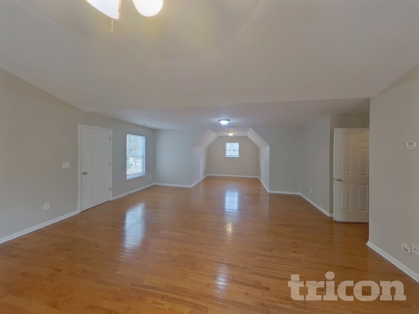 Building Photo - 212 Blue Grass Terrace