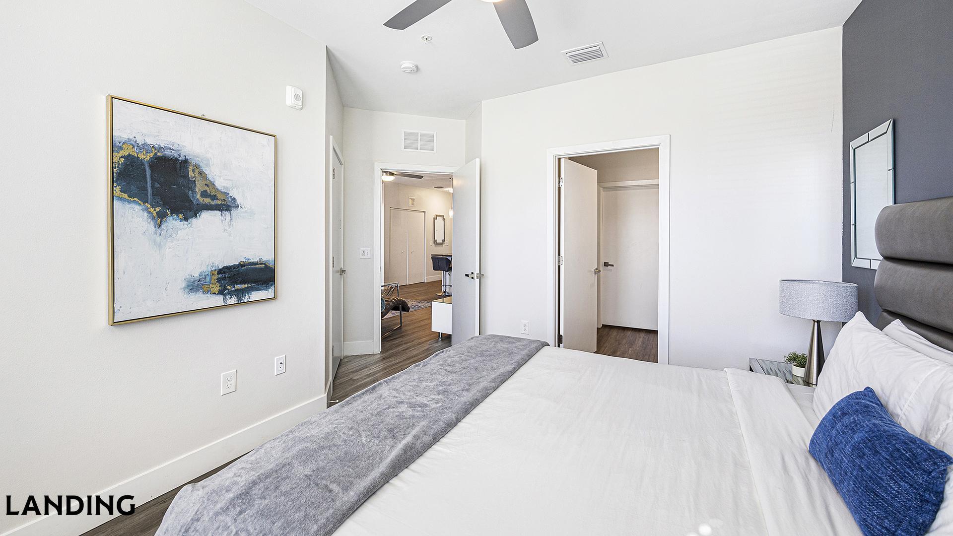 Building Photo - 4950 W Prescott St