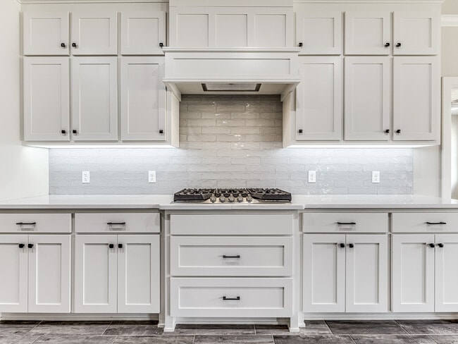 Building Photo - 14517 Chambord Dr