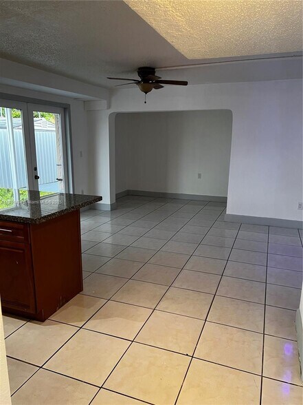 Building Photo - 5067 NW 5th St