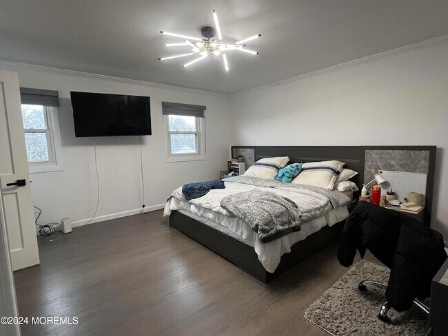 Building Photo - 85 Locust Ave