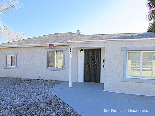 Building Photo - 405 S 15th St