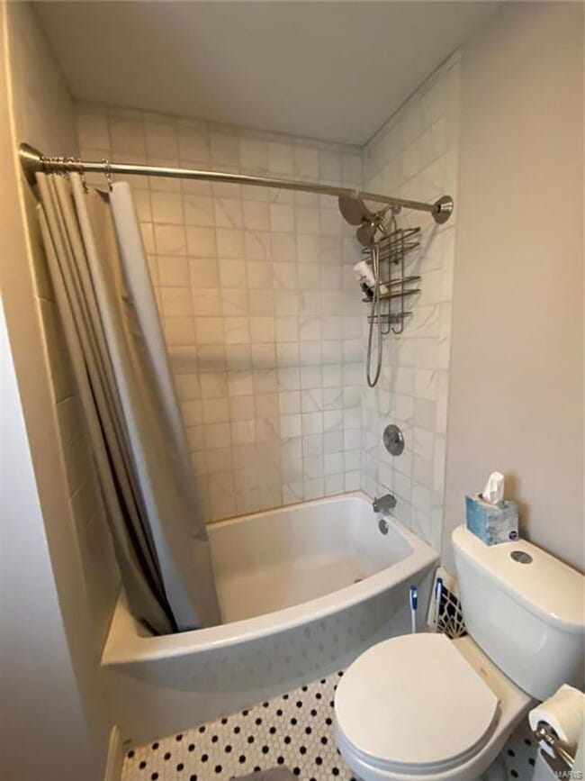 Building Photo - 743 Clark Ave