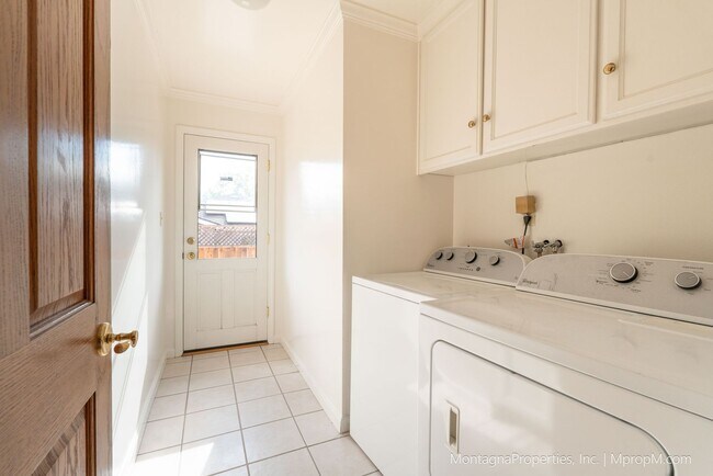 Building Photo - Spacious San Jose Home w/Cupertino Schools!