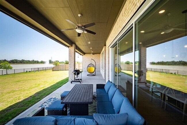 Building Photo - 244 Summer Sunrise Dr