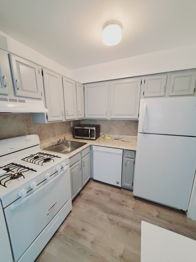 Building Photo - 125 Prospect St