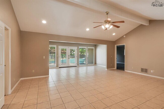 Building Photo - 4301 Shady Ln